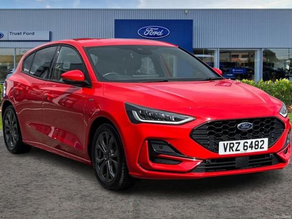 Ford Focus Hatchback, Petrol, 2024, Red