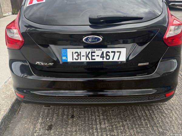 Ford Focus Hatchback, Petrol, 2013, Black