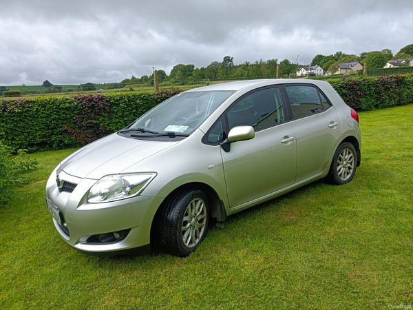 Toyota Auris Hatchback, Diesel, 2008, Silver