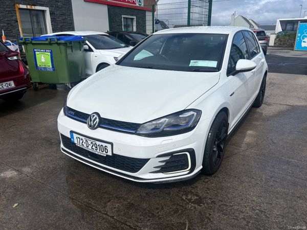 Volkswagen Golf Hatchback, Petrol Plug-in Hybrid, 2017, White