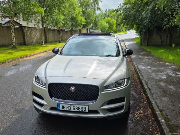 Jaguar F-Pace SUV, Diesel, 2016, Gold