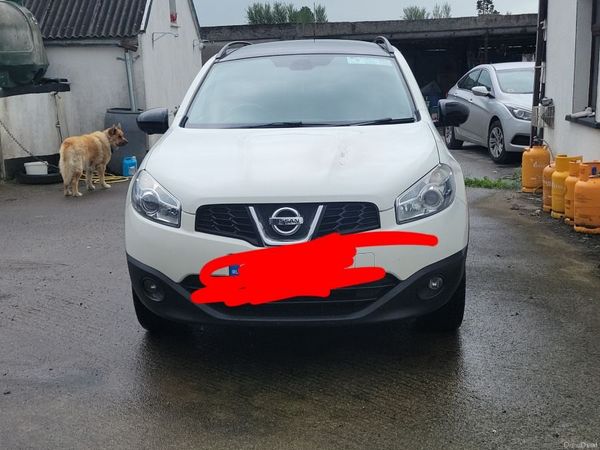 Nissan Qashqai+2 Hatchback, Petrol, 2013, White