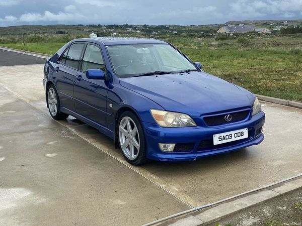 Lexus IS Saloon, Petrol, 2003, Blue
