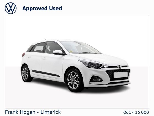 Hyundai i20 Hatchback, Petrol, 2021, White