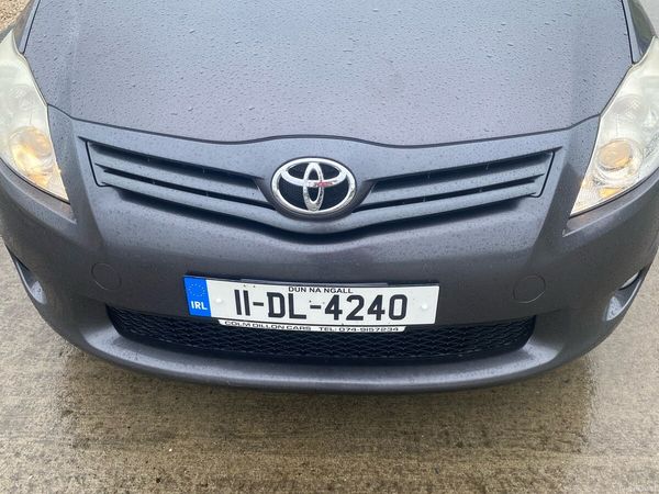 Toyota Auris Hatchback, Petrol, 2011, Grey