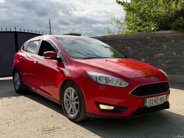 Ford Focus Hatchback, Diesel, 2017, Red