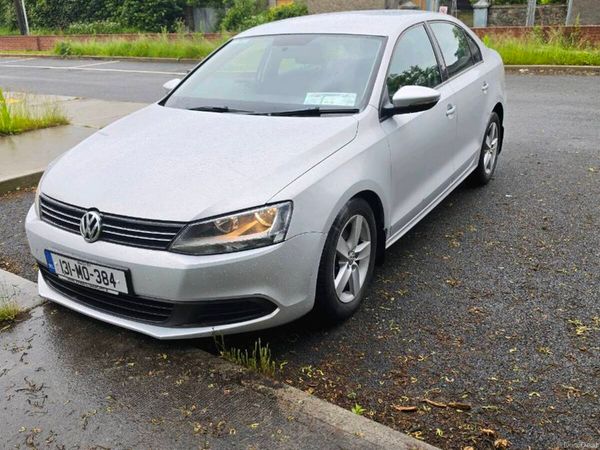Volkswagen Jetta Saloon, Diesel, 2013, Silver