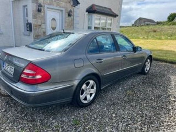 Mercedes-Benz E-Class Saloon, Petrol, 2005, Grey