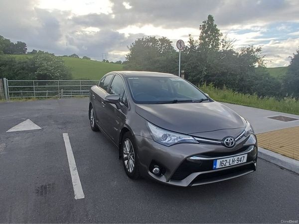Toyota Avensis Saloon, Petrol, 2016, Grey