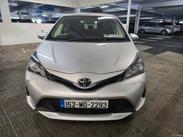 Toyota Vitz Hatchback, Petrol, 2015, Silver