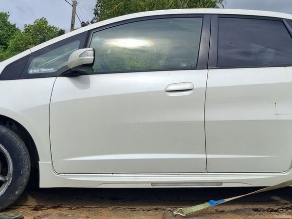 Honda Fit Hatchback, Petrol, 2008, White