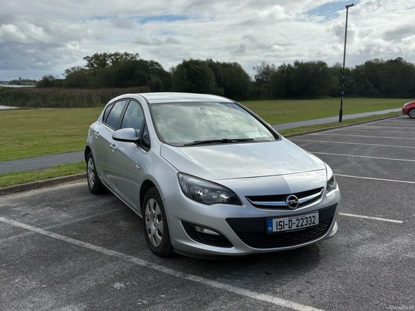 Opel Astra Hatchback, Diesel, 2015, Silver