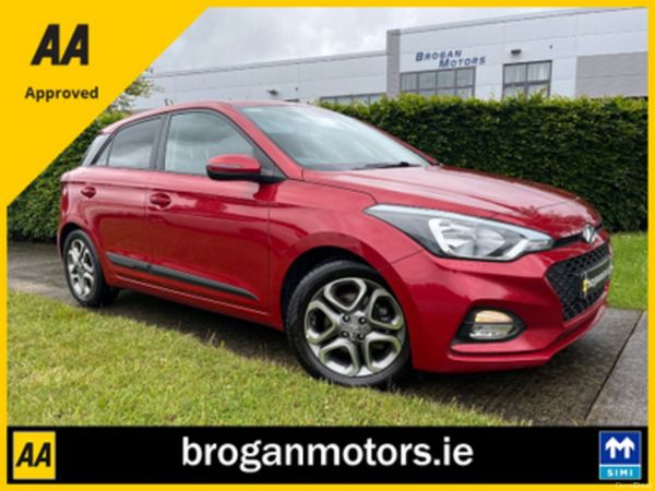 Hyundai i20 Hatchback, Petrol, 2019, Red