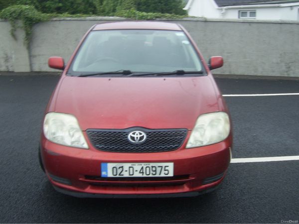 Toyota Corolla Saloon, Petrol, 2002, Red