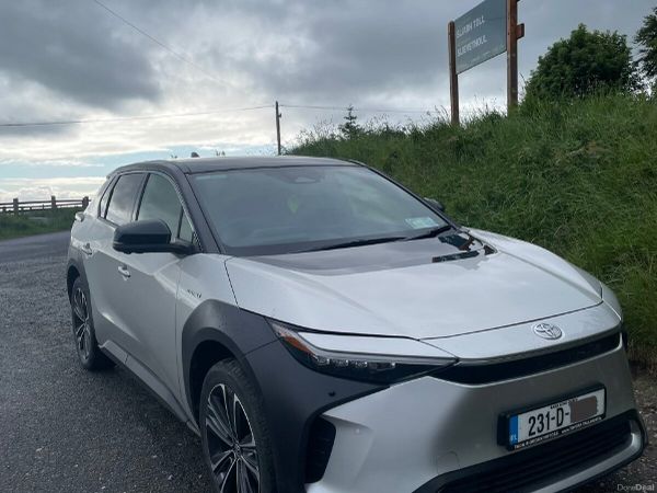 Toyota bZ4X Estate/Jeep, Electric, 2023, Grey