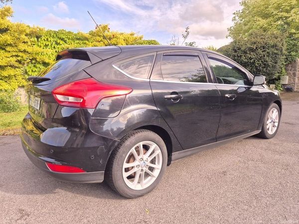 Ford Focus Hatchback, Diesel, 2015, Black
