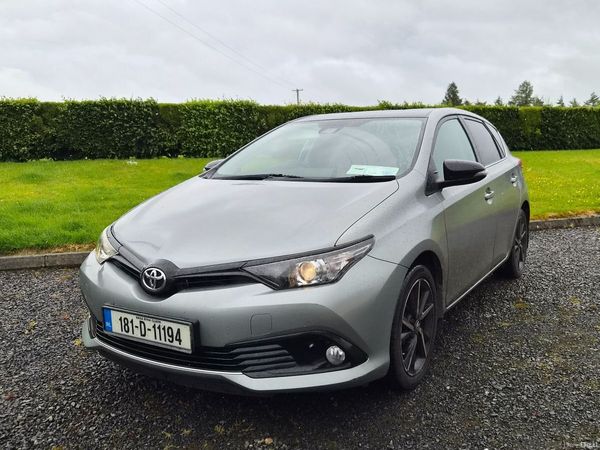 Toyota Auris Hatchback, Petrol, 2018, Grey