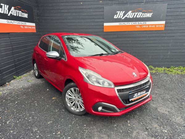 Peugeot 208 Hatchback, Petrol, 2016, Red
