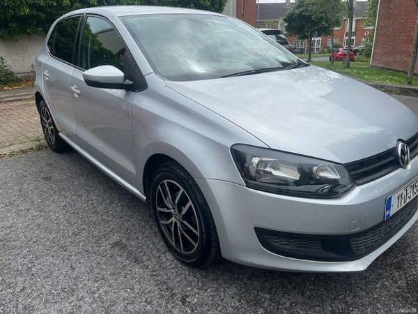 Volkswagen Polo Hatchback, Petrol, 2011, Silver