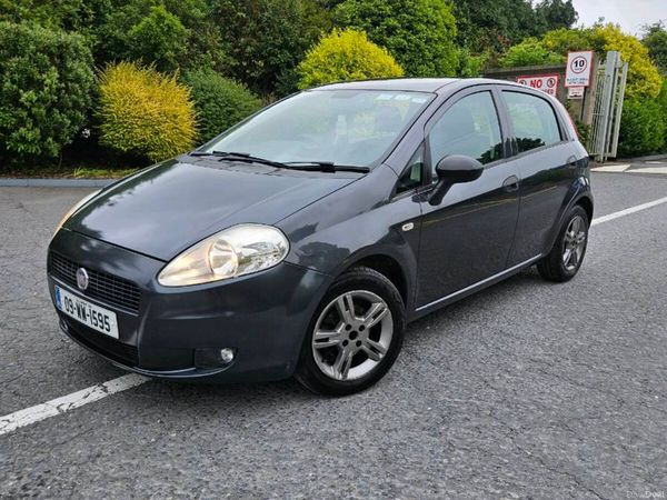 Fiat Punto Hatchback, Petrol, 2009, Grey