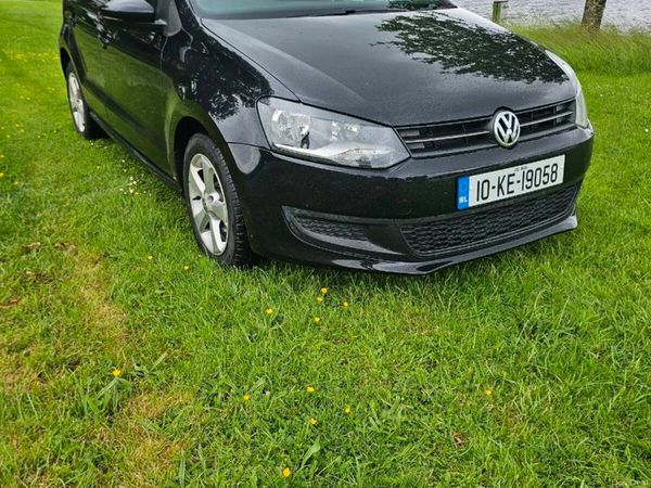 Volkswagen Polo Hatchback, Petrol, 2010, Black
