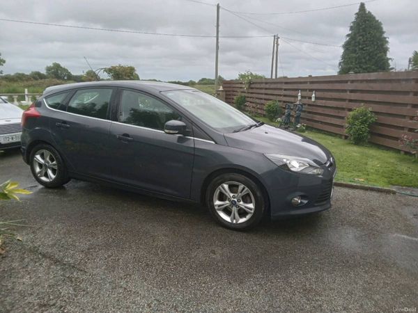 Ford Focus Hatchback, Petrol, 2013, Blue