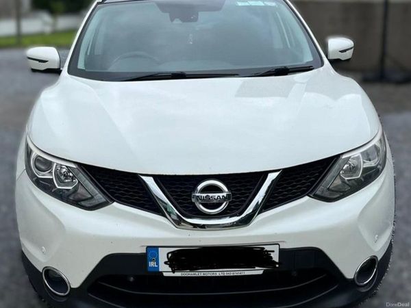 Nissan Qashqai Hatchback, Diesel, 2015, White