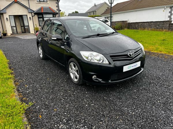 Toyota Auris Hatchback, Petrol, 2010, Black