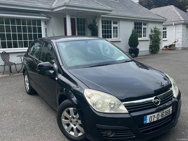 Opel Astra Hatchback, Petrol, 2007, Black