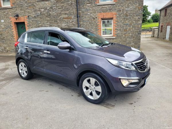 Kia Sportage SUV, Diesel, 2012, Silver