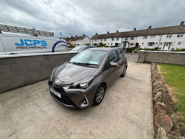 Toyota Yaris MPV, Petrol, 2019, Grey