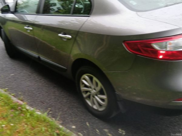 Renault Fluence Saloon, Diesel, 2013, Grey