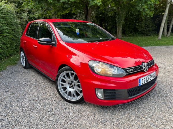 Volkswagen Golf Hatchback, Diesel, 2012, Red