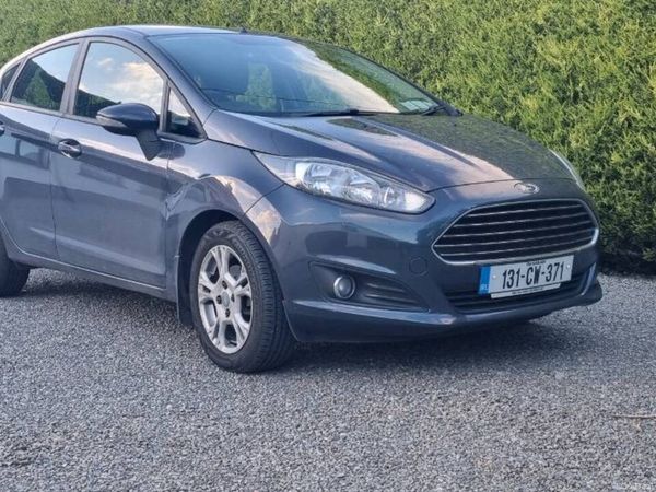 Ford Fiesta Hatchback, Diesel, 2013, Grey