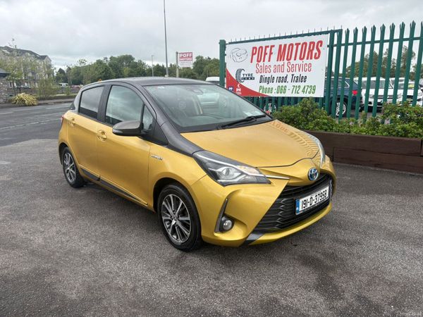 Toyota Yaris MPV, Petrol Hybrid, 2019, Yellow