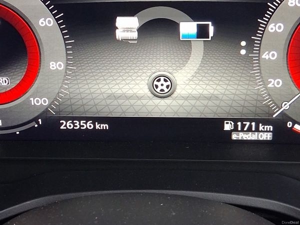 Nissan Qashqai MPV, Petrol, 2023, White