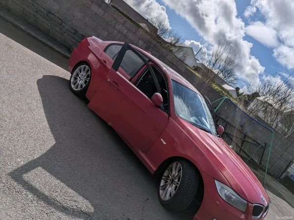 BMW 3-Series Saloon, Diesel, 2010, Red