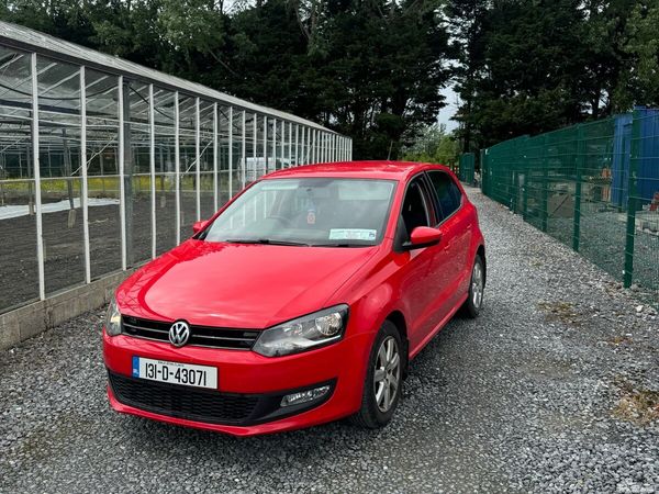 Volkswagen Polo Hatchback, Petrol, 2013, Red