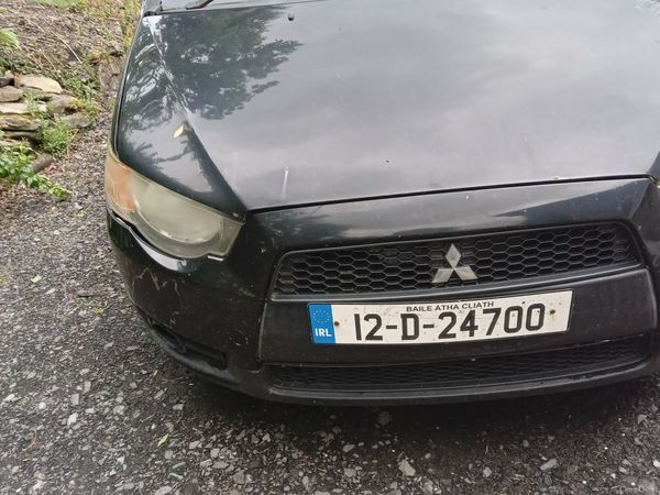 Mitsubishi Colt MPV, Petrol, 2012, Black