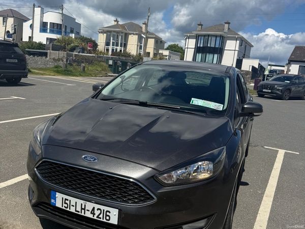 Ford Focus Hatchback, Petrol, 2015, Grey