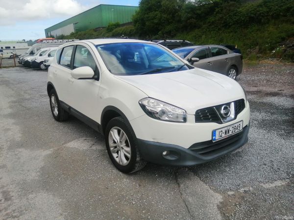 Nissan Qashqai Hatchback, Diesel, 2012, White