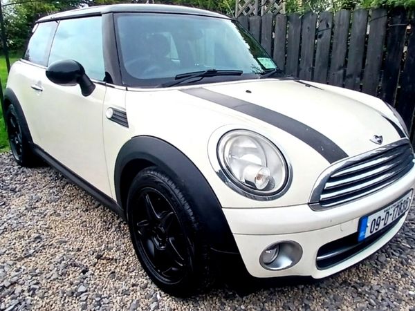 Mini Cooper Hatchback, Diesel, 2009, White