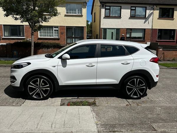 Hyundai Tucson SUV, Diesel, 2016, White
