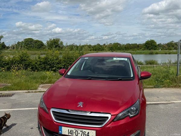 Peugeot 308 Hatchback, Diesel, 2014, Red