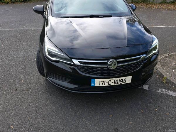 Vauxhall Astra Hatchback, Diesel, 2017, Black