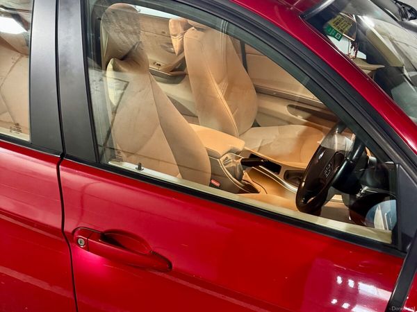 BMW 3-Series Saloon, Petrol, 2007, Red