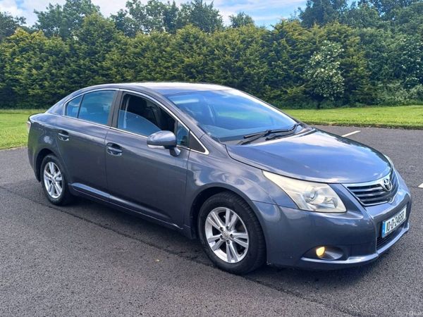 Toyota Avensis Saloon, Diesel, 2010, Blue
