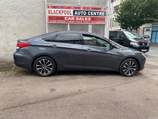 Hyundai i40 Saloon, Diesel, 2016, Grey