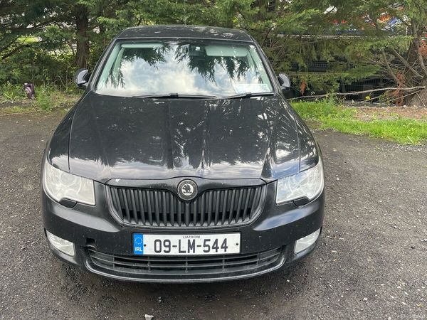 Skoda Superb Hatchback, Diesel, 2009, Black