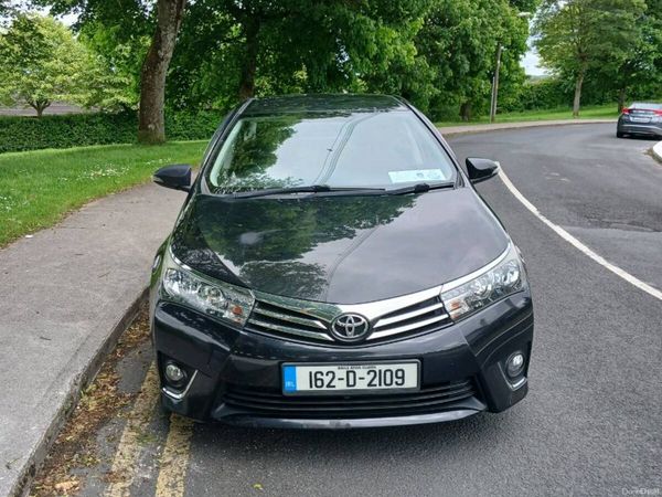 Toyota Corolla Saloon, Diesel, 2016, Black